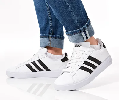 Adidas' 10 Best Back-to-School Sneakers of 2023 - Sports Illustrated  FanNation Kicks News, Analysis and More