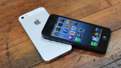 iPhone 5s Review: Apple's Latest Smartphone Goes For (And Gets) The Gold |  TechCrunch