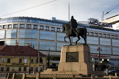 Площадь Александра Невского (станция метро, Правобережная линия) — Википедия