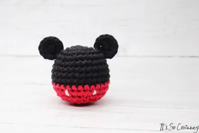 Crochet Mickey Mouse Amigurumi - It's So Corinney