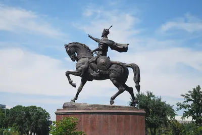 Великий государственный деятель, предводитель Амир Темур (1336-1405) — Inha  University in Tashkent