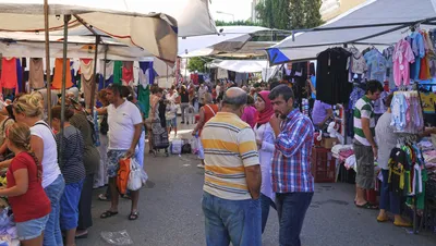 Рынок в Анталии и местные девушки