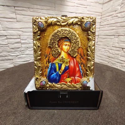Купить икону Ангела Хранителя в серебре с эмалью и в деревянной рамке с  басмой (арт. 12240273) в православной мастерской