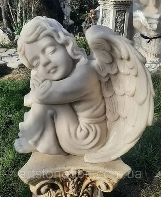 Скульптура Ангела с цветами на памятнике - просмотреть фото и купить по  низкой цене