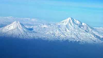 File:Ararat from Artashat (cropped).jpg - Wikimedia Commons