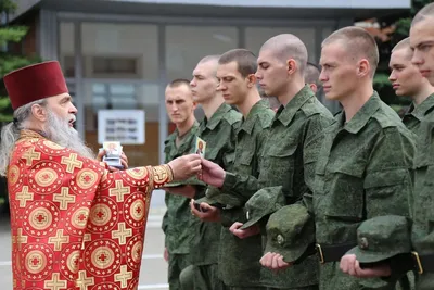 Медведев поддержал увеличение численности армии России — РБК