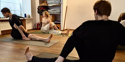 Занятия Хатха йогой на дому в Москве – Студия йоги \"Q-yoga\"