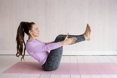 Хатха йога- это знакомство с интересным миром йоги. Это классические асаны  в сочетании с дыхательными техниками и медитациями. Это… | Instagram