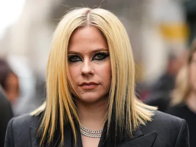 Miranda Lambert and Avril Lavigne Sing 'Sk8er Boi'