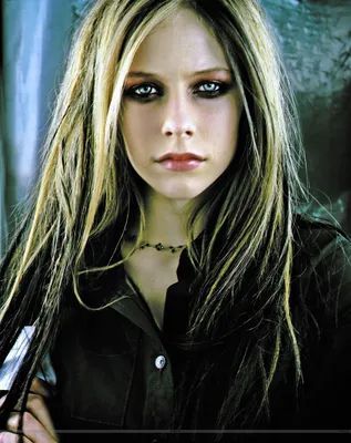 Amazon.com: Avril Lavigne - The Best Damn Thing: 9781423431398: Lavigne,  Avril: Books