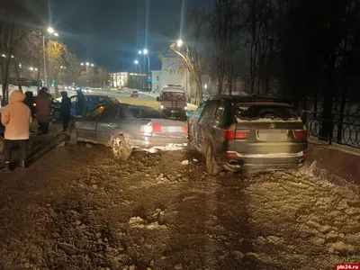 15 автомашин столкнулись из-за нулевой видимости на трассе в Акмолинской  области