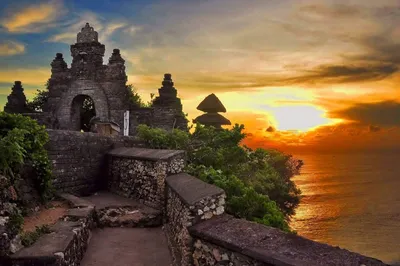 Где самые живописные закаты на Бали: зрелище, которое запомнится на всю  жизнь | 🏝️ Остров Бали - ToursBali | Дзен
