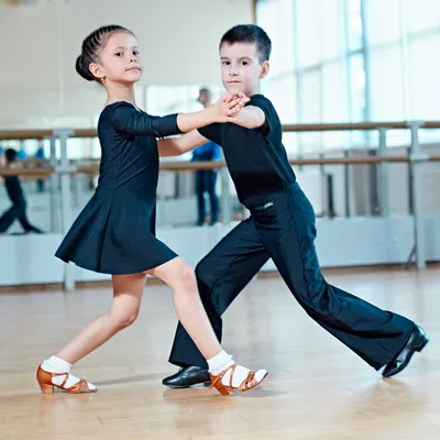 Спортивные бальные танцы - Молодежный Центр «Галактика» филиал  «Спортивно-досуговый центр «Тропарёво-Никулино»