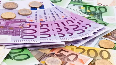 ЕС запретил поставлять и продавать в Россию банкноты евро — Минфин