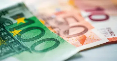 ЕС запретил поставлять банкноты евро в Россию | bobruisk.ru