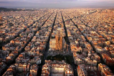 Барселона город