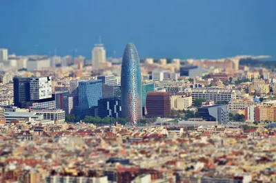 Обои на рабочий стол Сиеста, безлюдная улица Barcelona / Барселоны, обои  для рабочего стола, скачать обои, обои бесплатно