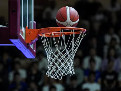 Баскетбол — одна из самых популярных командных игр в мире.