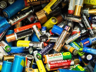 Минприроды запретит выбрасывать батарейки в мусоропроводы — РБК
