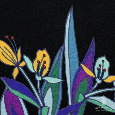 Картина рисует батик с цветочным узором на шелке Стоковое Фото -  изображение насчитывающей цветок, арройо: 179896926