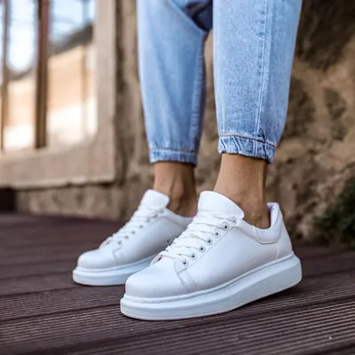 Кроссовки на шнурках для мальчики цвет белый купить за 3990 в  интернет-магазине Котофей с доставкой: цена, фото,отзывы