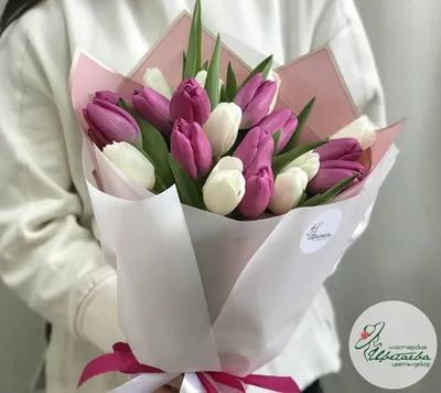 25 белых тюльпанов, артикул: 333010671, с доставкой в город Москва (внутри  МКАД)