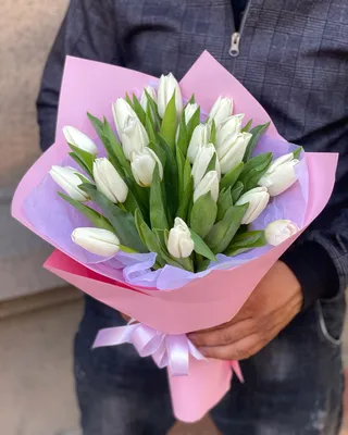 Букет 9 белых тюльпанов-1 - заказ цветов в Санкт-Петербурге с доставкой на  дом. Приобрести ароматные Букеты из тюльпанов недорого.