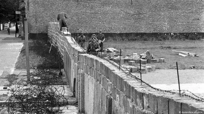 Берлинская Стена... 25 лет спустя