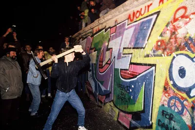 60 лет назад началось возведение Берлинской стены - Газета.Ru