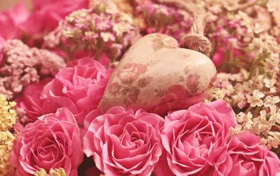 С Днем Святого Валентина Красный Фон Любовь Чувства Сердце — стоковая  векторная графика и другие изображения на тему Афиша - iStock