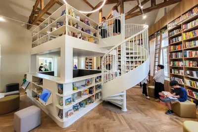 Кажется, мы нашли самый крутой интерьер для вашей инсты. Смотрите, как  шикарно выглядит библиотека в Союзе архитекторов - CityDog.io