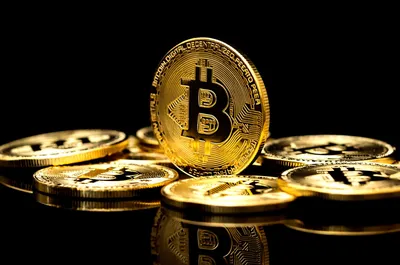 Bitcoin подорожал и вновь стоит более 30 000 долларов