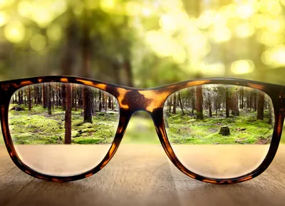Как улучшить зрение при близорукости очки или линзы?
