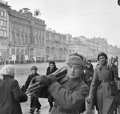 Блокада Ленинграда - История России в фотографиях