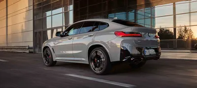 BMW X4 Features and Specs