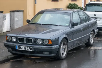 Продам BMW E34 на запчасти. Кузов и салон, половин...