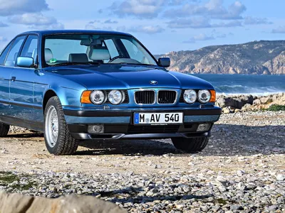 File:BMW E34 M5 Sedan.jpg - Wikipedia