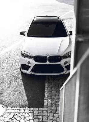BMW X6 M F86 iPhone Wallpaper Free Stock Photo | picjumbo