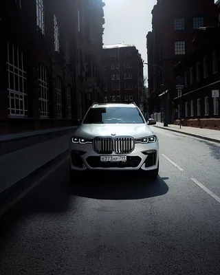 BMW X7, luxury, road, street, suv, vehicle, HD phone wallpaper | Peakpx