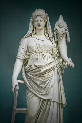 Деметра - греческая богиня земледелия, плодородия, священного закона и  урожая