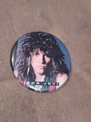 Значок Bon Jovi 36 мм ( в ассортименте ) – купить по выгодной цене в Москве  | Рок-аксессуары в интернет-магазине «Позитиф»