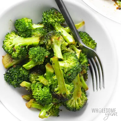 Sauteed Broccoli (Easy Recipe With Garlic) - Wholesome Yum