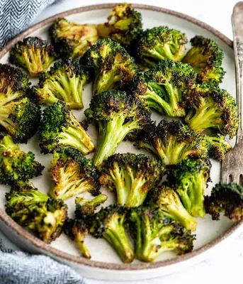 Healthy Broccoli Salad with Raisins (No Mayo!) - Eat the Gains