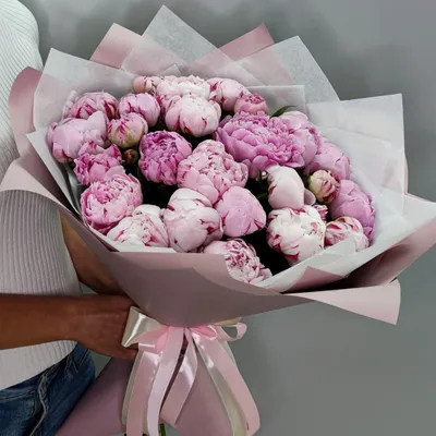 1️⃣ Букет нежно-розовых пионов – заказать в Алматы от PRO-BUKET!