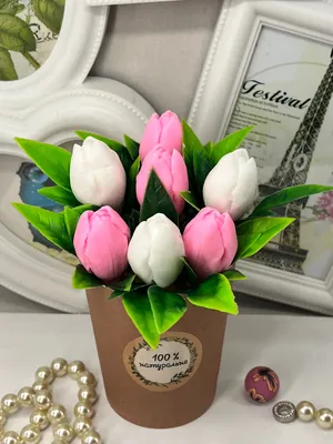 Букет тюльпанов с гвоздикой заказать с доставкой 24/7 по Москве и  Московской области.
