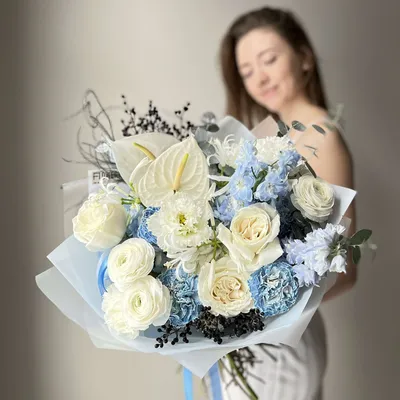 Шикарный букет цветов купить с доставкой по Томску: цена, фото, отзывы.