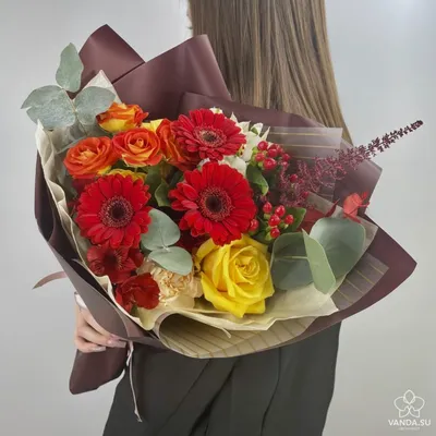 Букет цветов Летний аромат - купить по цене 4870 ₽ с доставкой,  Санкт-Петербург