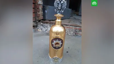 Ёлка из бутылок водки» — создано в Шедевруме