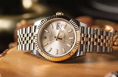 Часы Rolex Datejust 36mm купить в Москве за 1 390 000 руб. Нержавеющая  сталь и золото С историей
