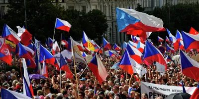 МИД пообещал ответ на отмену бесплатной аренды для посольства в Чехии — РБК